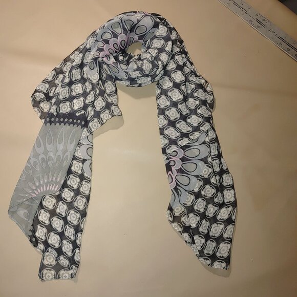 Abstract Patterned Lightweight Womens Scarf Geometric Design Soft Pastel Accents - Picture 2 of 7